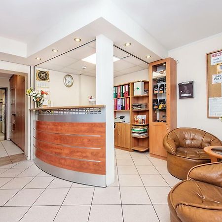 Auberge de jeunesse Dom Kolping à Cracovie Extérieur photo
