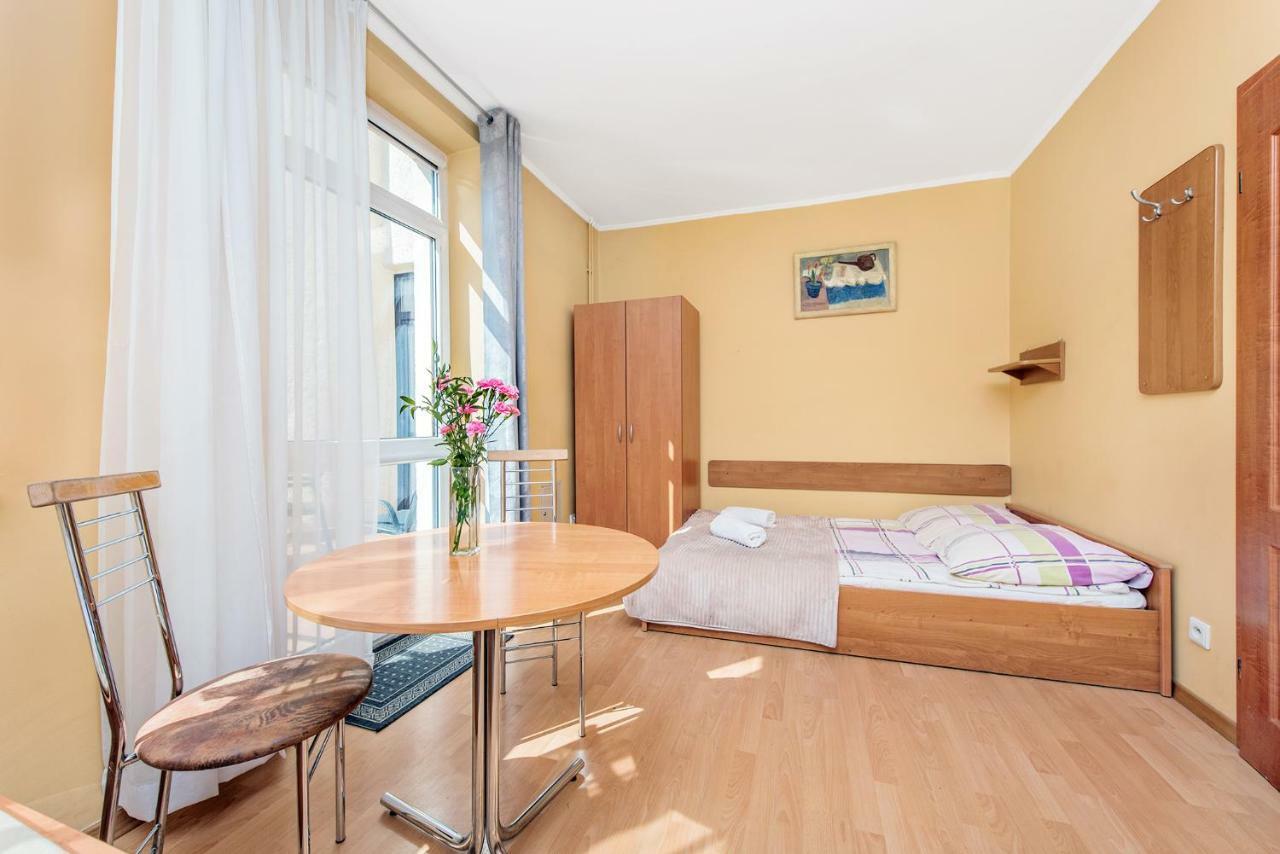 Auberge de jeunesse Dom Kolping à Cracovie Extérieur photo