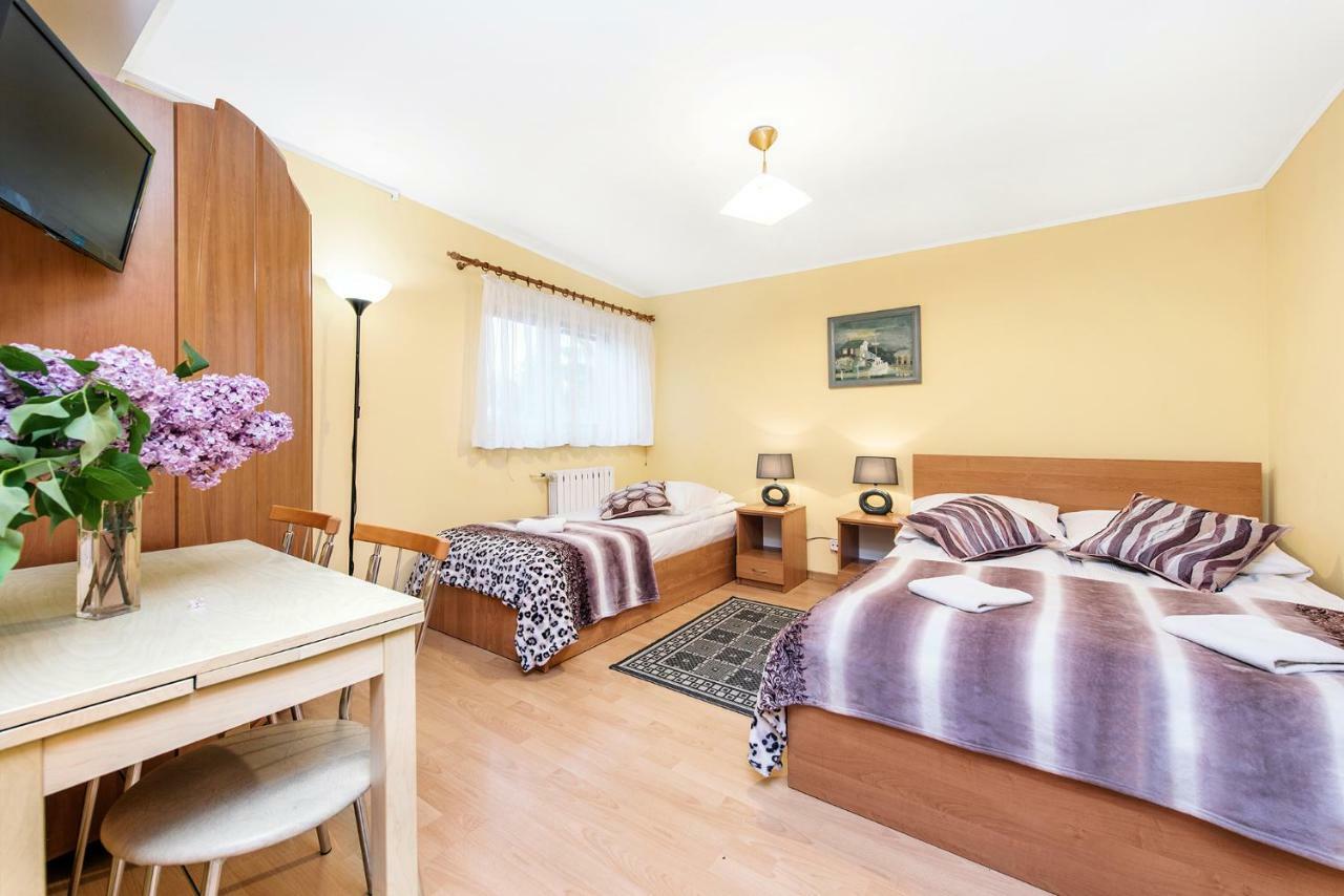 Auberge de jeunesse Dom Kolping à Cracovie Extérieur photo